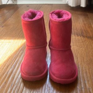 UGG Classic II Boot- size 9.